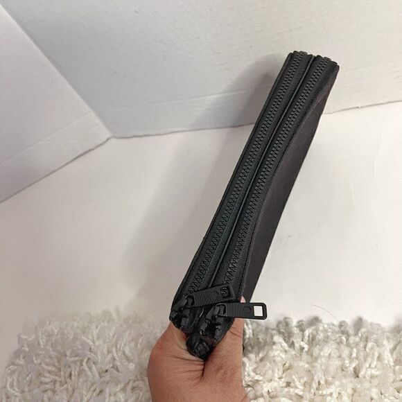 Lululemon Athletica Double Up Zip Pockets Black Clutch Pouch Wristlet Wallet - Picture 4 of 12